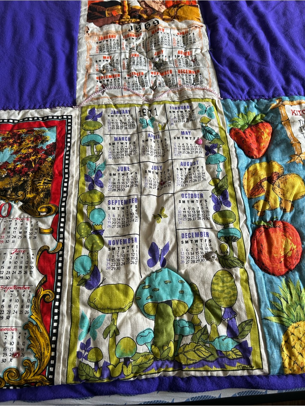 Vintage Fabric Linen Calendar Patchwork Kitsch Quilt Throw 1960s 1970s Mushrooms - Picture 4 of 9